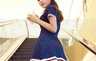 AISS爱丝(黄金版) - 等不及了！小哲的最新写真集——“女神”，这颜值真让我小心脏乱跳！