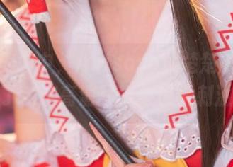 伊利雅美游中，Akisoso秋楚楚的头像竟然炸裂了，这高清写真集也太刺激了吧！