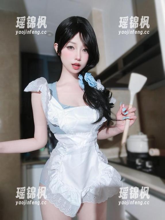 免费的K酱护士美图，纯粹是为散发暧昧气息而生的कला。