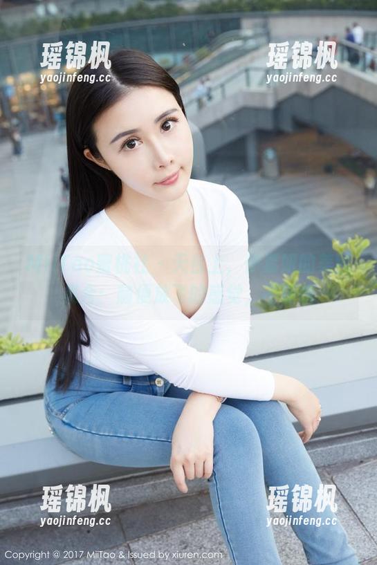 MiiTao蜜桃社-伊素妍 MiiTao蜜桃社 - 天台上,伊素妍的美图集合:随便放飞的感觉,不错哦