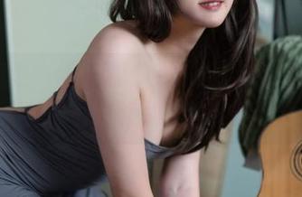 福利图集：水手服试衣间，Natsuko夏夏子这次睡在海绵宝宝旁边了？