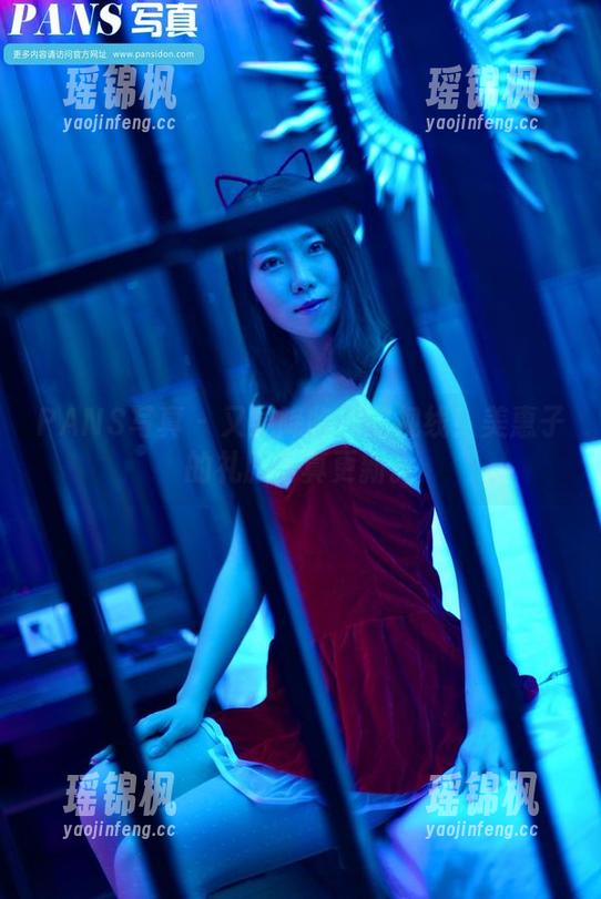 PANS写真 - 又要降临你的视线！美惠子的礼服写真更新。