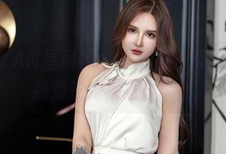 XINGYAN星颜社 - 李丽莎的网袜在线，高清更是层层叠叠！