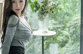 Xiuren秀人网 - Candy糖糖私拍天台系列，难道这是灵感从云层中掉下来的？