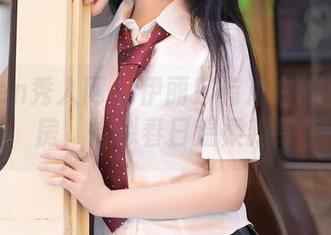 Xiuren秀人网 - 伊丽莎有点白的白裙私房，恰似春日温柔新芽