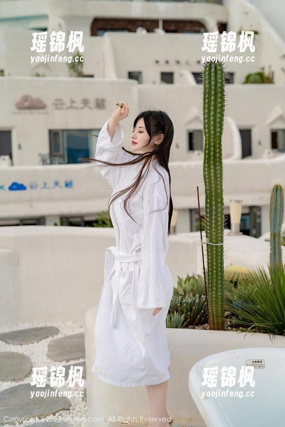 Xiuren秀人网 - 套图里没有配乐，但周井空女友的气氛，咳，有点让人想入非非？