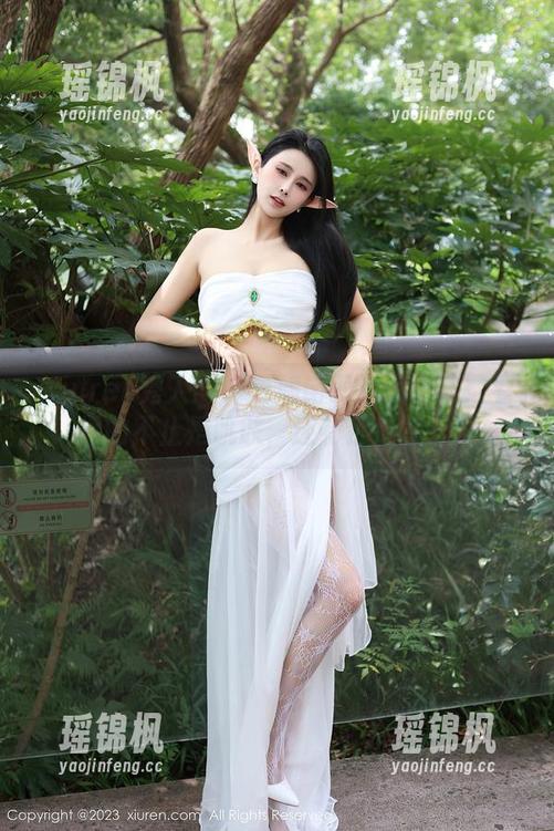 Xiuren秀人网-夏旖诺 Xiuren秀人网 - 夏旖诺的透明图集:看透的不止是肌肤,还有那份羞涩哦