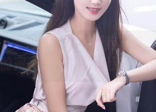 Xiuren秀人网 - 奶芙乔乔出街：牛仔裤的完美展示，资源赶紧看！