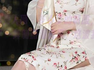 Xiuren秀人网 - 岁小岁的制服，原图疑似传来了一阵制服潮流风，这波我跟定了！