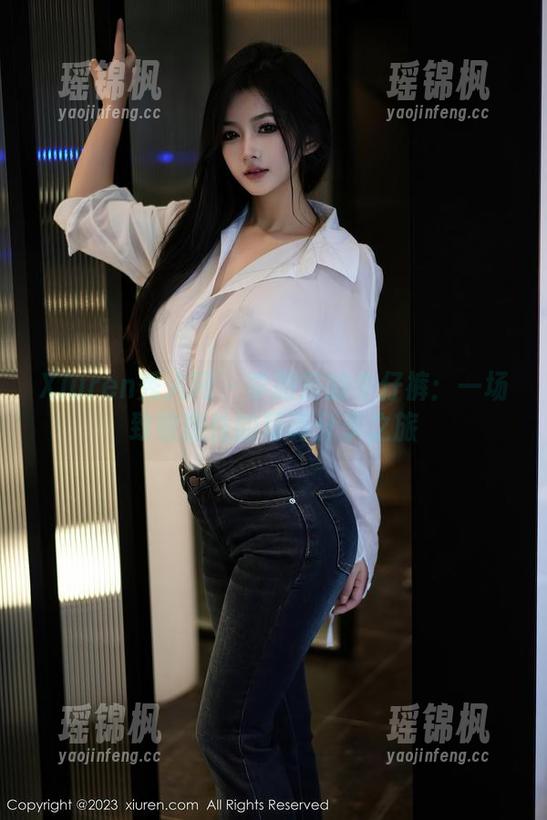 Xiuren秀人网 - 李丽莎的牛仔裤：一场致敬随性的写真分享之旅
