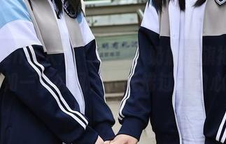 Xiuren秀人网 - 柚柚小奶瓶的旗袍图包，宛如一阵微风，轻轻拂过我的心田。