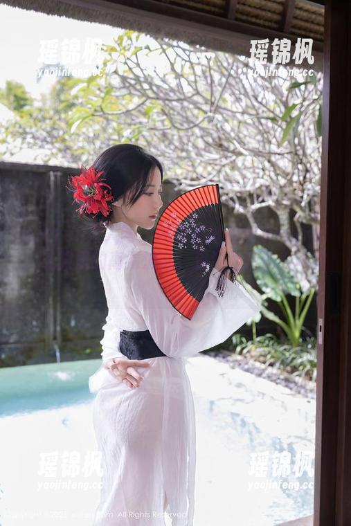 Xiuren秀人网 - 从未见过的瑞瑞ruirui，礼服里的高清波动，资源为啥这么丰富？