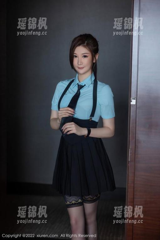 Xiuren秀人网 - 白浅浅在户外的不可思议：你见过这样拍的图片合集吗？