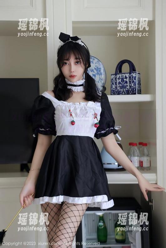 Xiuren秀人网-白白Alina Xiuren秀人网 - 当白白Alina遇上连体衣我这一整颗心都乘风飞了