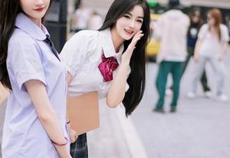 YouMi尤蜜荟 - 小海臀Rena2019高清黑丝作品集：看得我眼都直了！