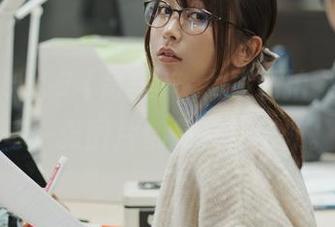 关于“いくみ(育美)”女孩私拍，真的，每一张图片都是一种意外。
