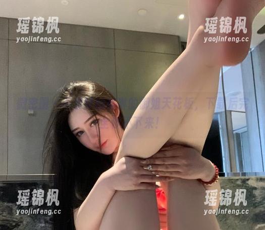 不爱笑的赛琳 微密圈 - 不爱笑的赛琳的御姐天花板,下载后完全停不下来!