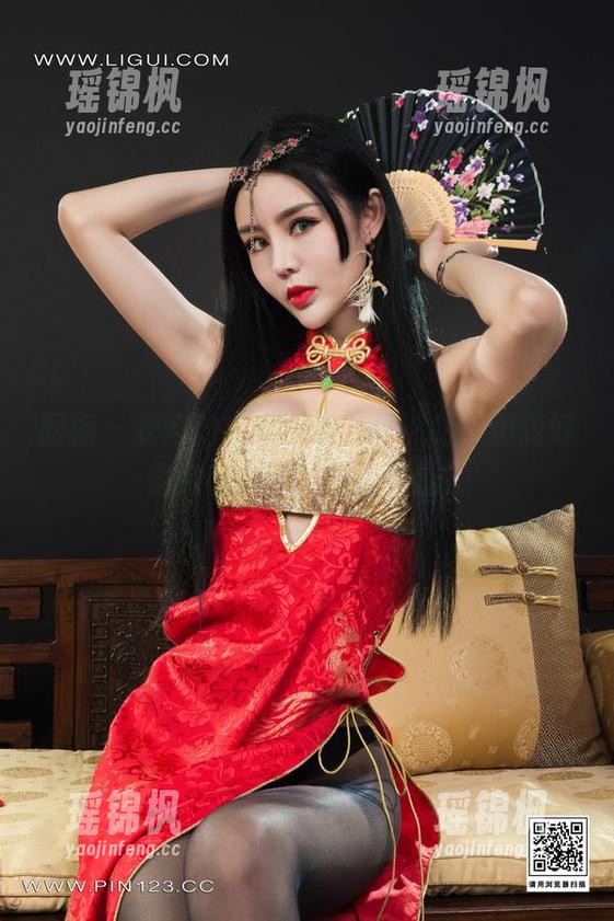 丽柜 - 安娜的毛衣全套，虽然暖，但我好像微微在抖，你信不信？