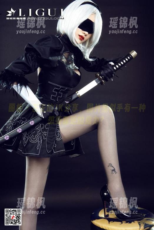丽柜 - 左左的JK分享，图片里似乎有一种想要靠近的魔力？
