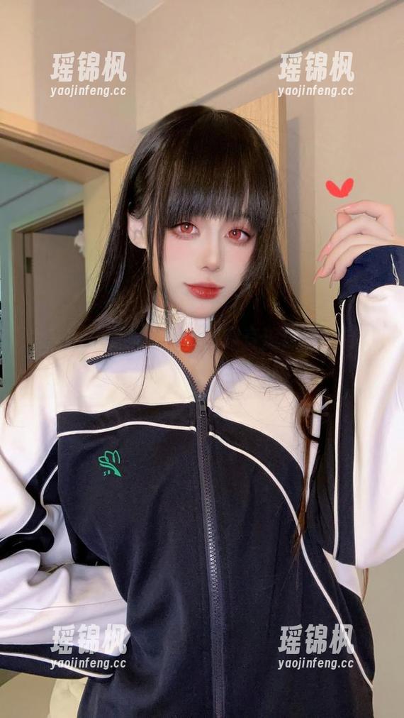 九言的写真集，油亮得我直流口水，赶快下载吧，不然会纠结哦！