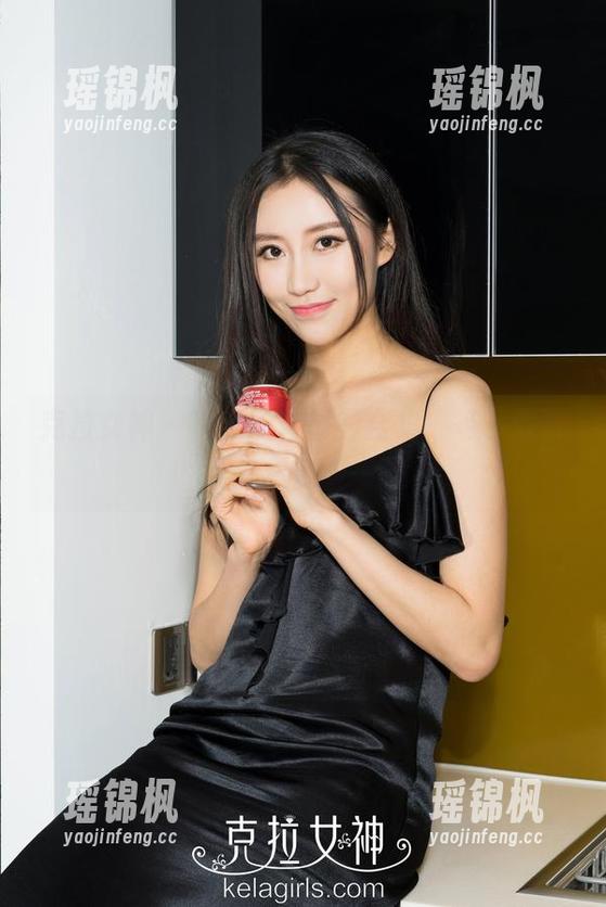 克拉女神 - 芊芊的白衬衫合集，每一张都让我想多看一眼