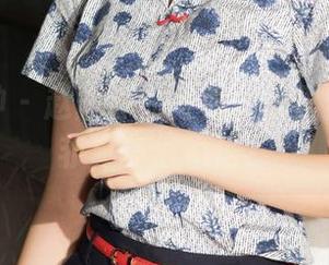 克拉女神 - 赵雨静的写真：裤里丝也有是非，你信不信？