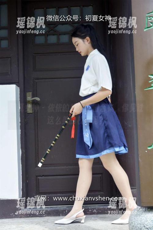 初夏女神 - 依依的校园原图合集，你见过这么美的校园吗？