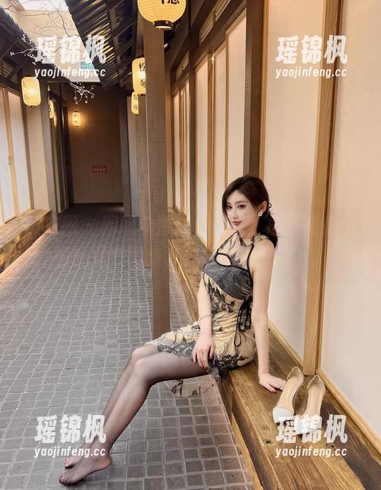 微密圈 - 周妍希那间办公室，居然能拍出如此别致图集，分享上见识一下。
