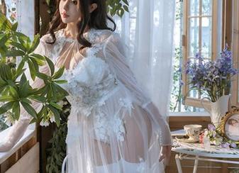 看，奈汐酱Nice的双马尾在原图里摇曳……我走不动了