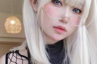 原图？哈哈，女主K的短裙真的太能穿了，这场完美的混乱、能省不少思考。