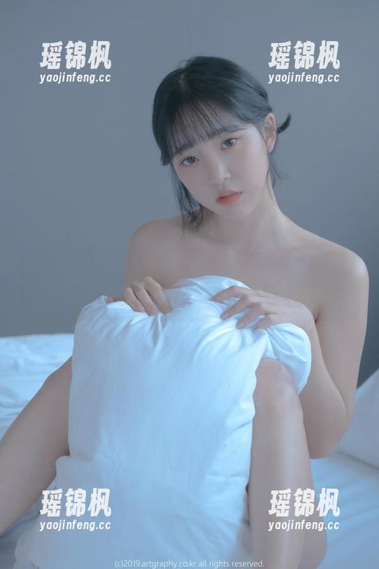这根本是免费福利，姜仁卿(강인경)的棉袜资源掉落在人间！