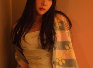 情人节写真集大揭秘：姜仁卿(강인경)秀恩爱，就问你服不服！
