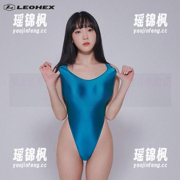 兔女郎身份的姜仁卿(강인경)：合集中的姿态让人忍不住多看几眼！