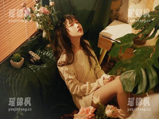 小鹿鹿shika的JK图集：这一刻，柔软又肆无忌惮。