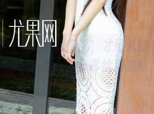 尤果网 - 配上可爱制服，才可儿的免费图集简直想立马分享给朋友！