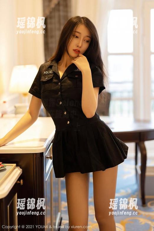 尤蜜荟 - 娜露Selena的旅拍：写真原图，假装我也在旅游中，其实只是懒在沙发上