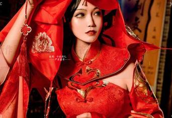 与葛优新作对比，戚顾儿的连衣裙图集又透露了多少气质？快来分享吧！