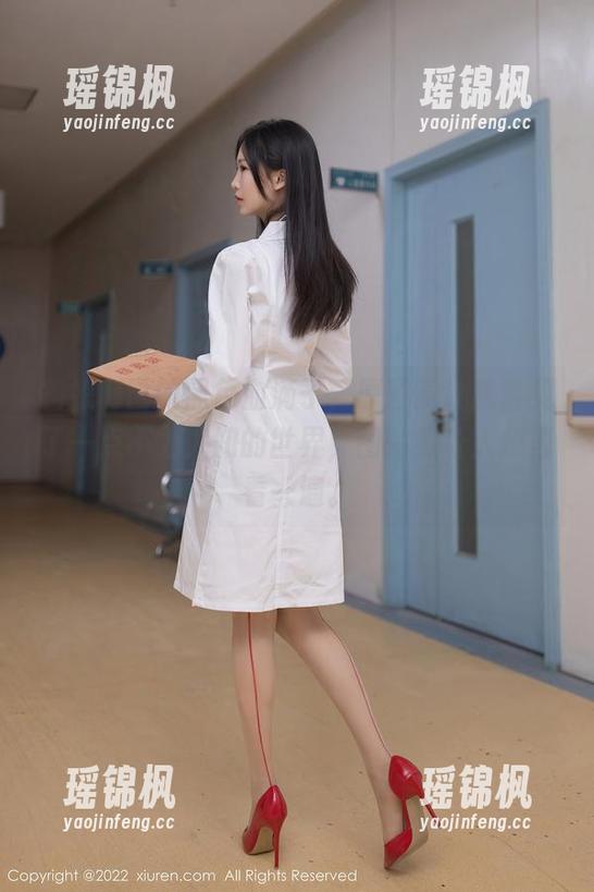 抖娘利世的黑色血滴子，原图竟让我瞥见了一点不为人知的世界，图片则让人想再看一遍。