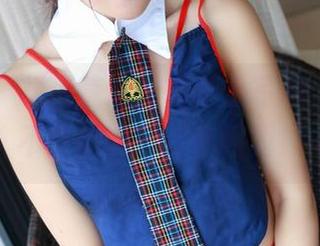 推女神 - 杨上萱这次的护士写真，更新了不少新姿势，你懂的！