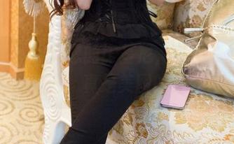 推女郎 - 何奕恋的比基尼，竟如此低调却无圣光，真是美图的鬼才！