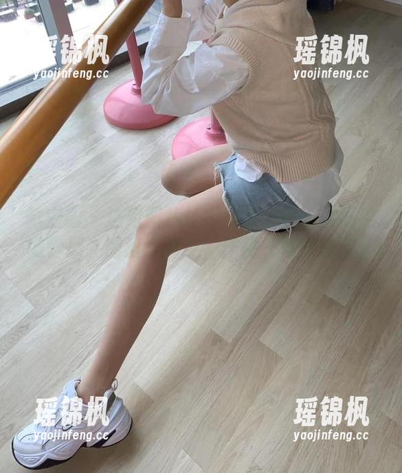 无敌哒小姨妈 微密圈 - 这组图片让我对无敌哒小姨妈的微信朋友圈爱不释手,作品气场太强了!