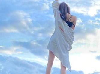 微密圈 - 换个角度看校服，林子喵Lynne的定制写真就像是另一种青春！