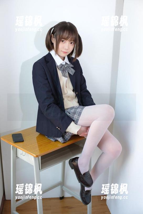 森萝财团-小奶糕Milky 森萝财团 - 圣诞写真,小奶糕Milky竟在网盘里霸气高调!