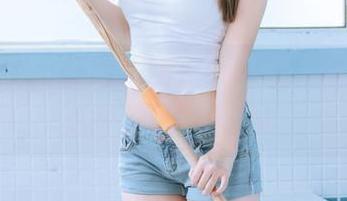如果樱井小莜的校服是个网盘，那我已经点开了无数次了！