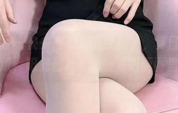 微密圈 - 快来围观汤圆可甜了，夏日高清壁纸，阳光都赶着想偷溜进画面里。