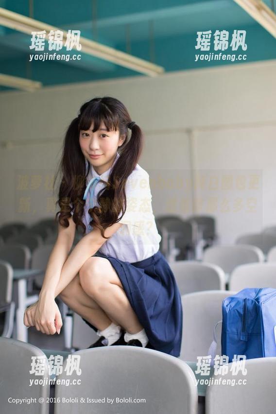 波萝社-柳侑绮Sevenbaby 波萝社 - 柳侑绮Sevenbaby纯白图包更新,真是个宁静的姿态,透着咋那么多空洞感?