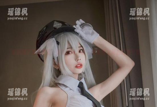 清颜颜子巡视教室：最新cos，学习和美丽之间的微妙平衡。