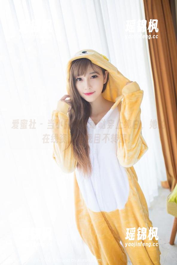 爱蜜社-小丽莎萌萌哒 爱蜜社 - 当小丽莎萌萌哒穿上纯白,她的在线资源让我目不转睛!