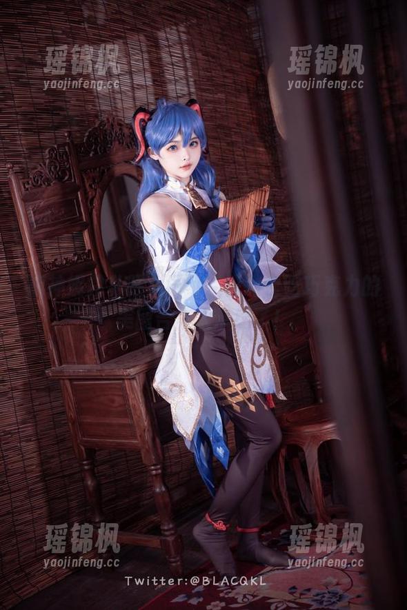 原神妮露私服大展示，白莉爱吃巧克力的美图合集太带感了！