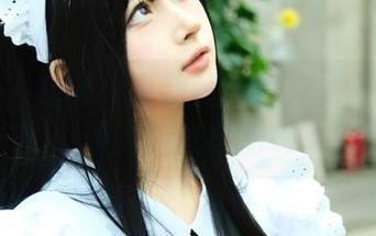 夏天私人定制：白莉爱吃巧克力写真里起伏的阳光与韵味